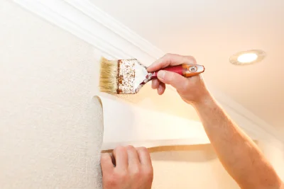 Pose de papier peint à Peschadoires — revêtements muraux et toiles de verre